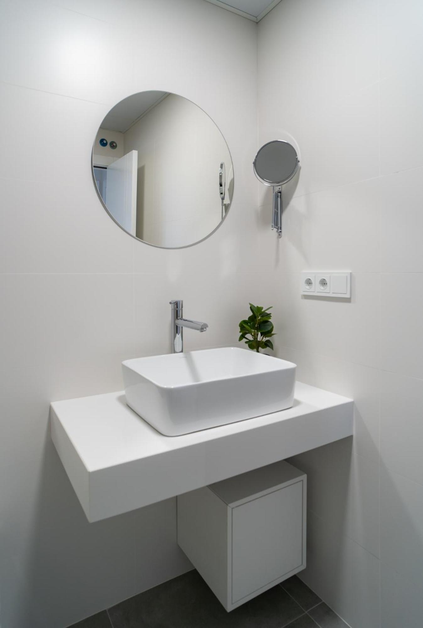 Aac - Con Terraza, Muy Amplio, Totalmente Equipado, Cerca Del Centro Y Nuevo! Apartament Malaga
